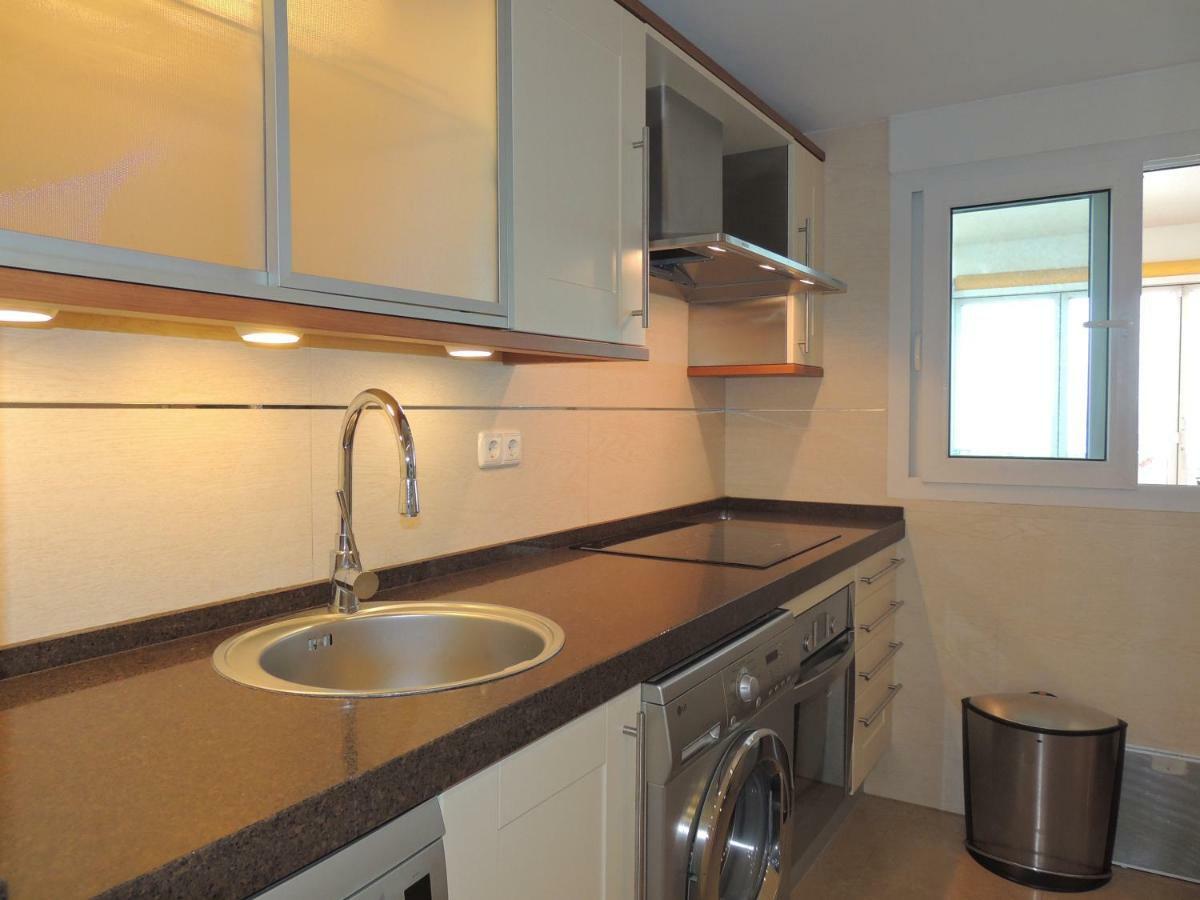 Apartment Ole Playa 6a, Front - A Pie De Playa, Sea Views - Vistas Al Mar, Parking, Puerto Marina Benalmádena